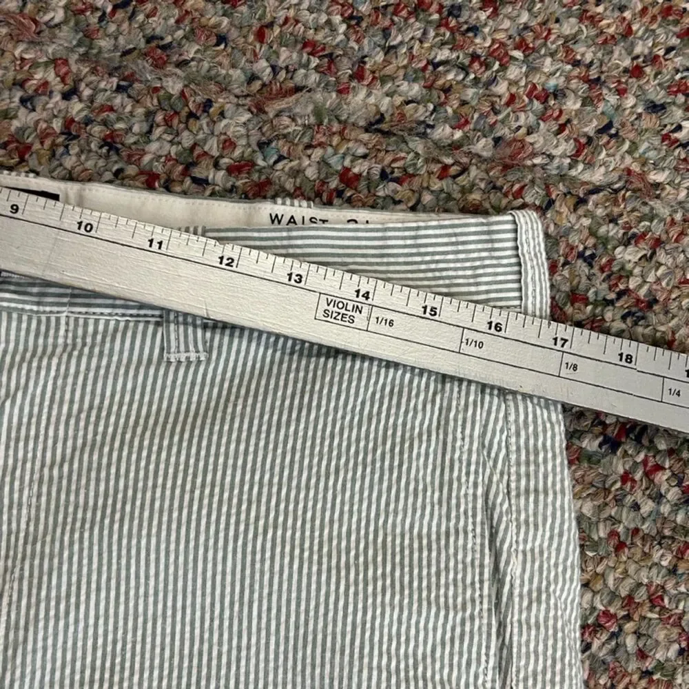 J. Crew Men's Green White Pinstripe Seersucker Flat Front PreppyPinst Shorts Siz